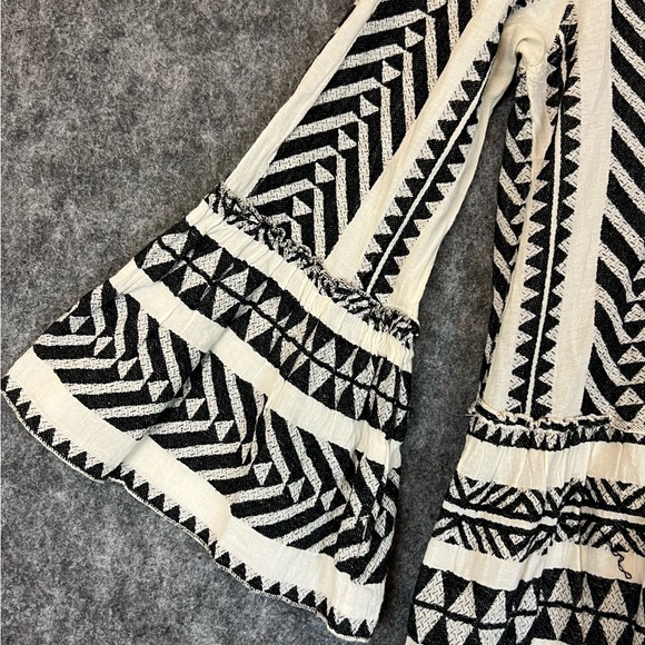 Devotion Twins Ella Embroidered Dress Size S Black and off-white Graphic Print - Picture 5 of 14